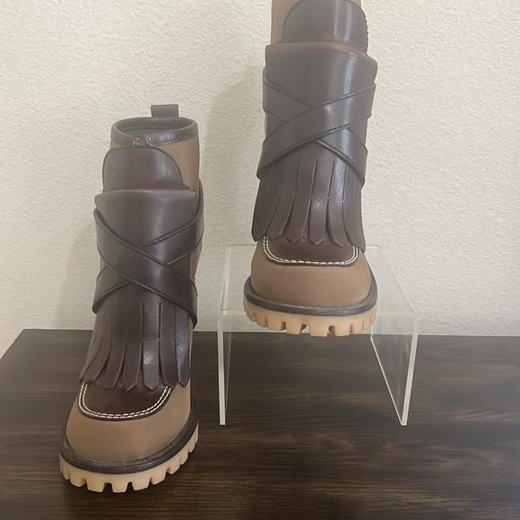 Tory Burch Brown and Tan Heeled Boots with High Stiletto Heel and Unique Design - Picture 10 of 14
